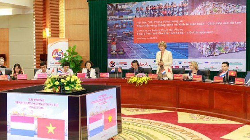 The Netherlands gives support to Hai Phong City in planning Intelligent Port and developing the circular economy